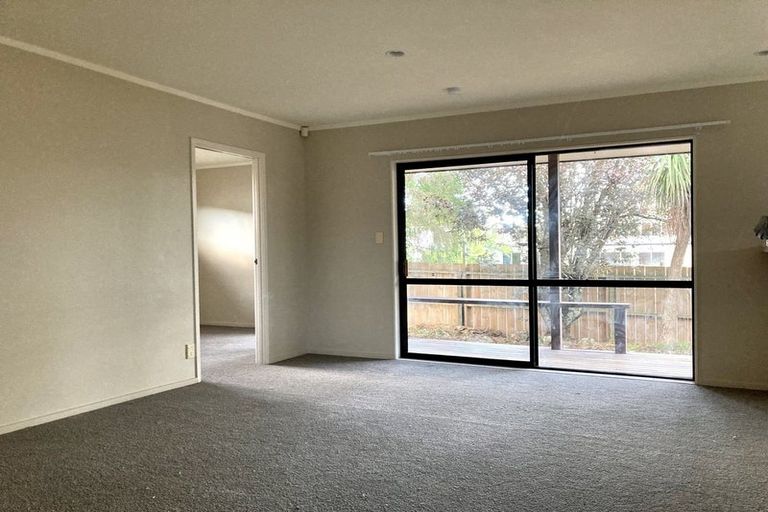 Photo of property in 2c Palomino Drive, Henderson, Auckland, 0612