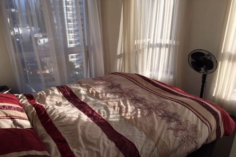 Photo of property in Terrace Heights Apartments, 13a/163 The Terrace, Wellington Central, Wellington, 6011