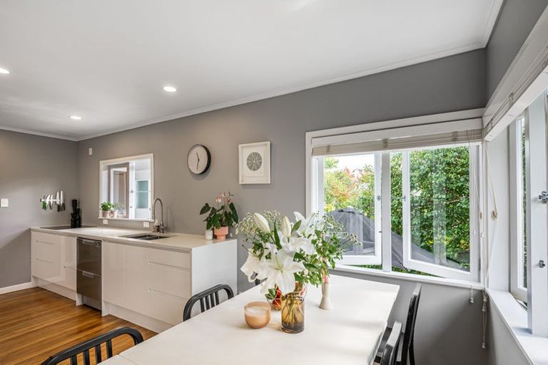 Photo of property in 30 Saint Leonards Road, Devonport, Auckland, 0624