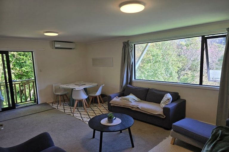 Photo of property in 24 Silverstream Road, Crofton Downs, Wellington, 6035