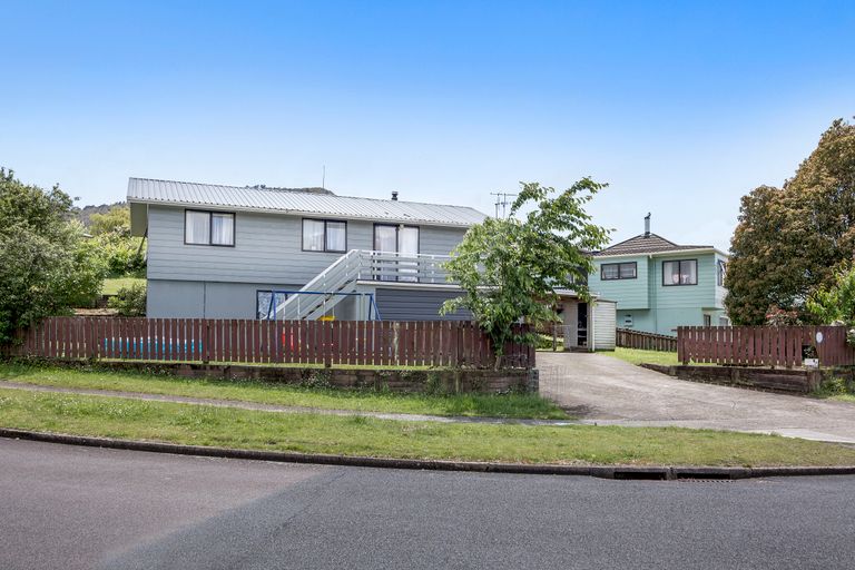 Photo of property in 9 Goldie Street, Pukehangi, Rotorua, 3015