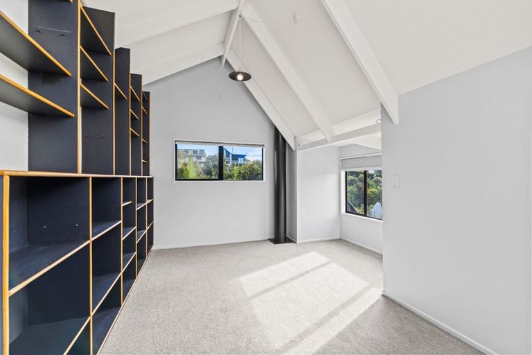 Photo of property in 2 Ranui Crescent, Diamond Harbour, Lyttelton, 8971