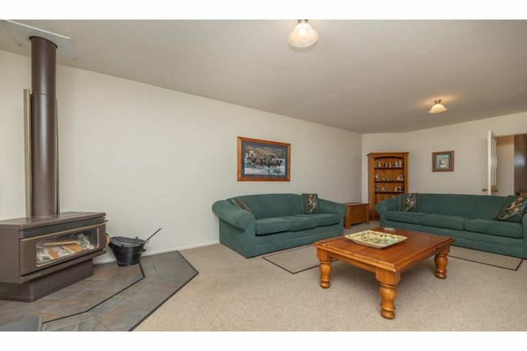 Photo of property in 35 Mclaughlins Road, Darfield, 7510