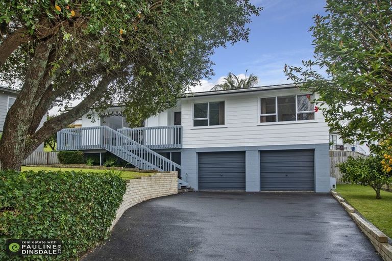 Photo of property in 17 Tait Street, Te Kamo, Whangarei, 0112