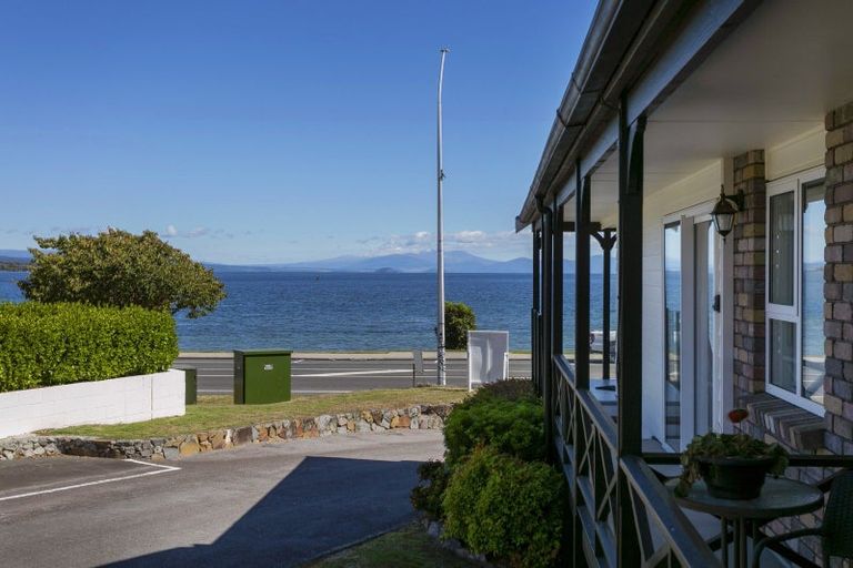 Photo of property in 116 Lake Terrace, Taupo, 3330