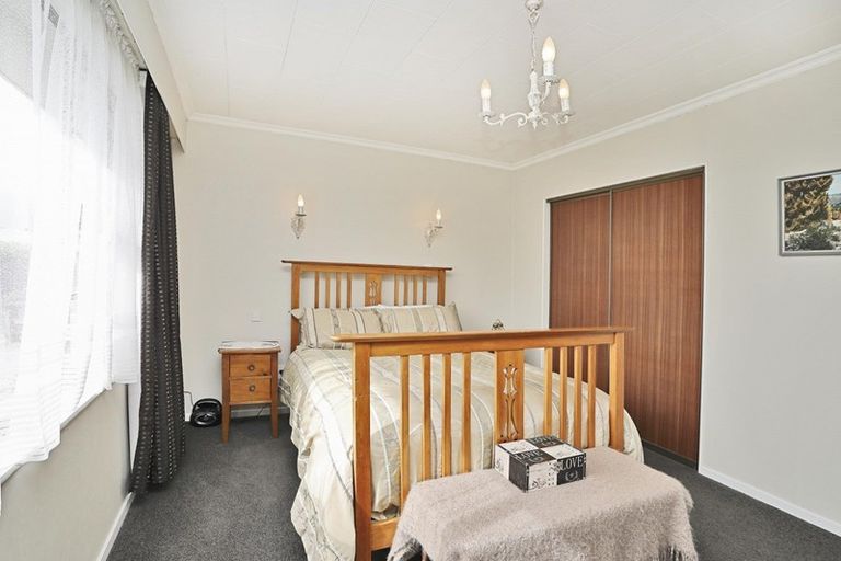 Photo of property in 19 Charles Street, Grasmere, Invercargill, 9810