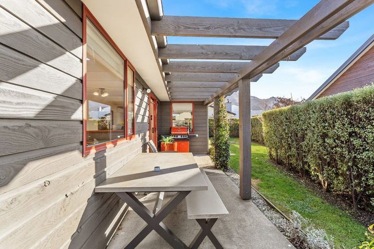 Photo of property in 11b Little Oak Common, Wanaka, 9305