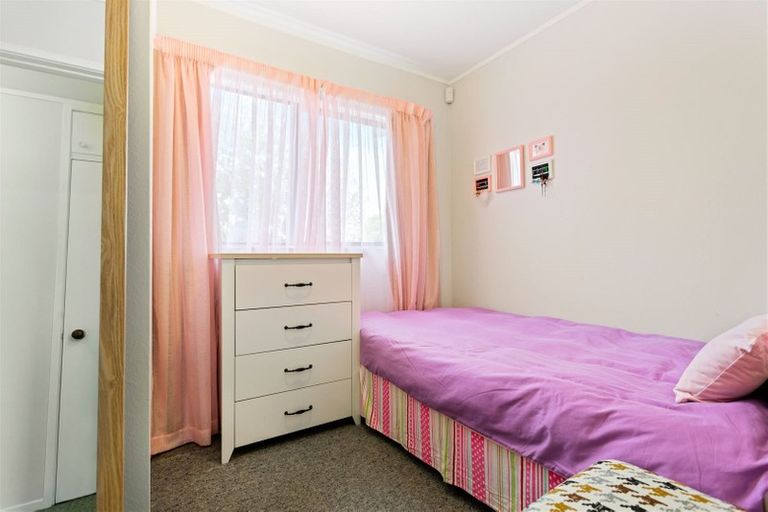 Photo of property in 1/50a Tawa Crescent, Manurewa, Auckland, 2102