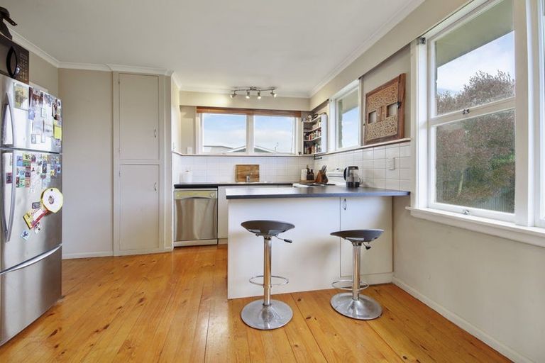 Photo of property in 35 Geddis Street, Rangiora, 7400