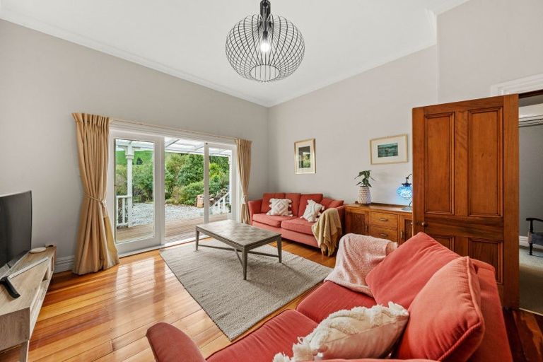 Photo of property in 402 Kaka Amu Road, Rangitumau, Masterton, 5871