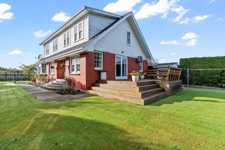 Photo of property in 68 Great North Road, Winton, 9720