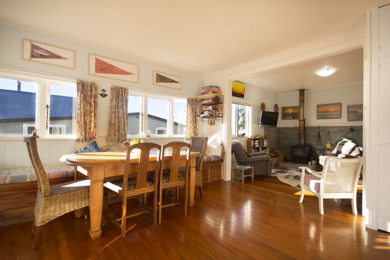 Photo of property in 6 Pacific Road, Waihi Beach, 3611