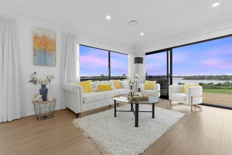 Photo of property in 8 Otohikawa Avenue, Glenbrook, 2681