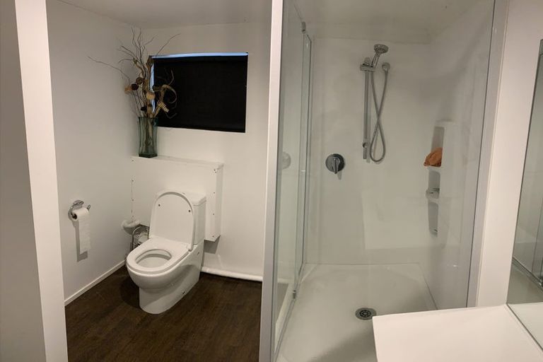 Photo of property in 549 Great South Road, Rosehill, Papakura, 2113