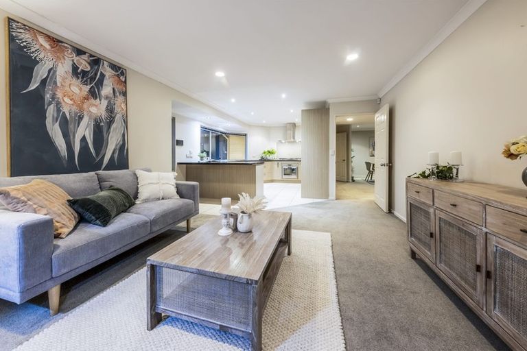 Photo of property in 6 Kilimanjaro Drive, Northpark, Auckland, 2013