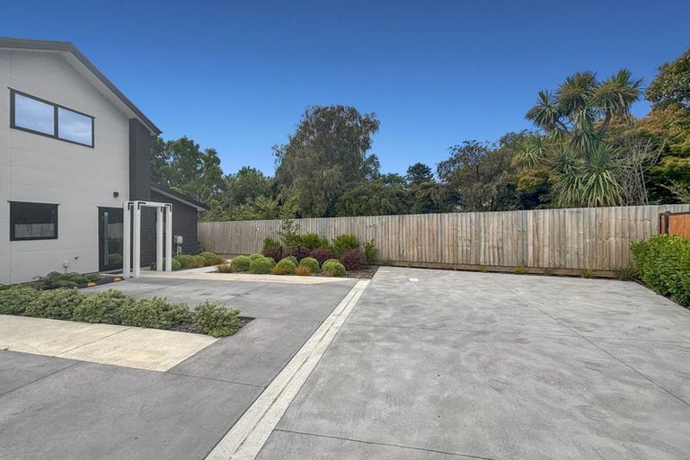 Photo of property in 3/3 Matata Place, Dallington, Christchurch, 8061