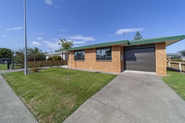 Photo of property in 1/24 King Street, Taradale, Napier, 4112