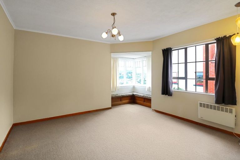 Photo of property in 37 Townsend Road, Miramar, Wellington, 6022