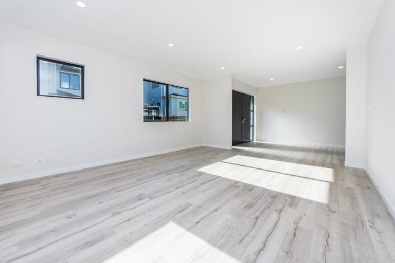 Photo of property in 6 Moko Lane, Greenhithe, Auckland, 0632
