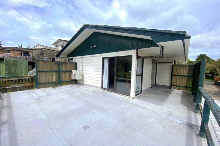 Photo of property in 30 Glastron Place, Bayview, Auckland, 0629