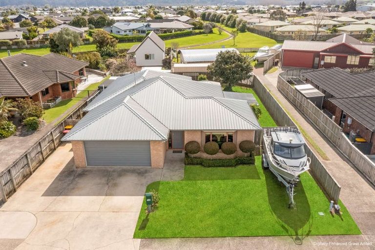 Photo of property in 47 Cholmondeley Crescent, Whitianga, 3510