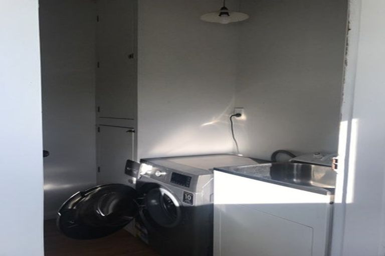 Photo of property in 14 Hinton Road, Taradale, Napier, 4112