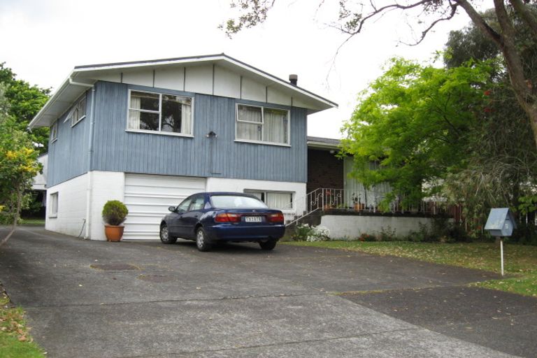 Photo of property in 8 Waterlea Avenue, Mangere Bridge, Auckland, 2022