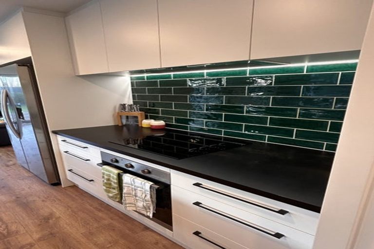 Photo of property in 13 Mcquillan Avenue, Woodend, 7610