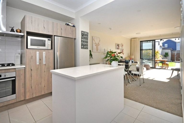 Photo of property in 170 Hobsonville Point Road, Hobsonville, Auckland, 0616