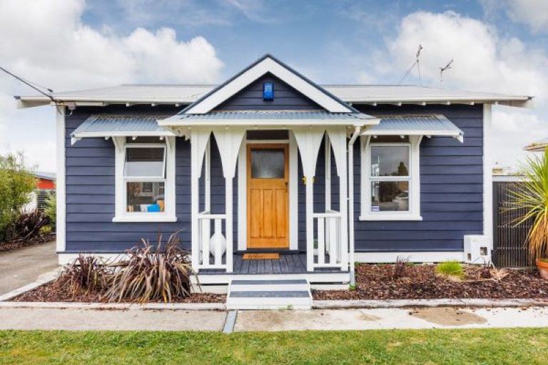 Photo of property in 19 Carlisle Street, Milson, Palmerston North, 4414