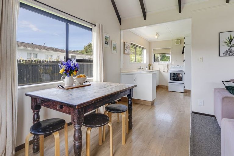 Photo of property in 2/17 Ranui Road, Stoke, Nelson, 7011