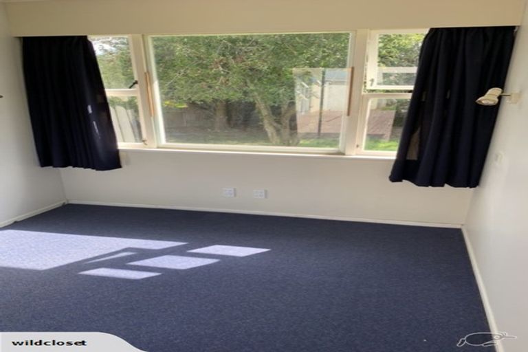 Photo of property in 94 Te Atatu Road, Te Atatu South, Auckland, 0610