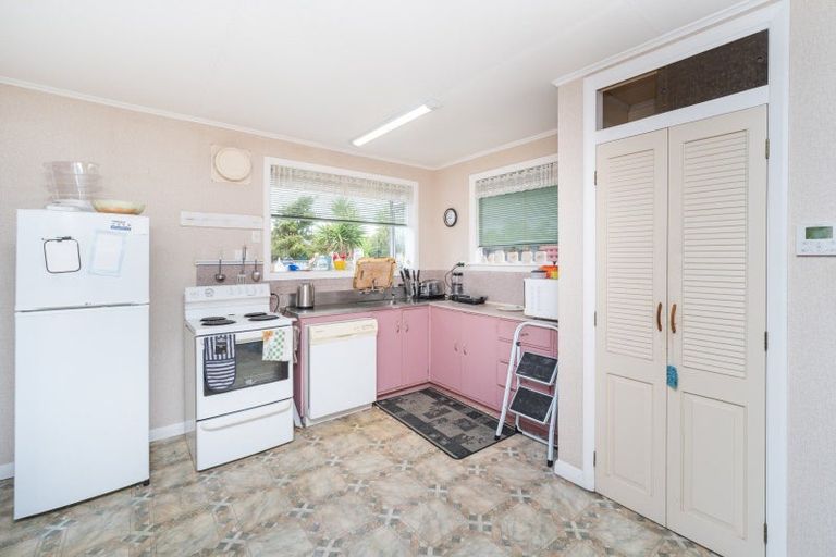 Photo of property in 73 Seabury Avenue, Foxton Beach, Foxton, 4815
