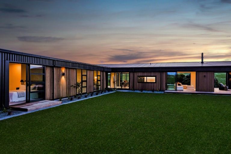 Photo of property in 29 Washer Road, Omata, New Plymouth, 4374