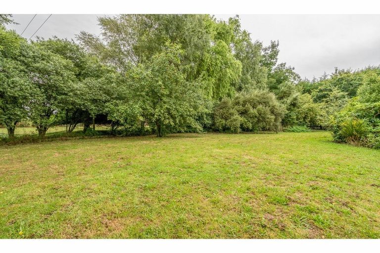 Photo of property in 88 Cooper Road, Tussock Creek, Winton, 9781
