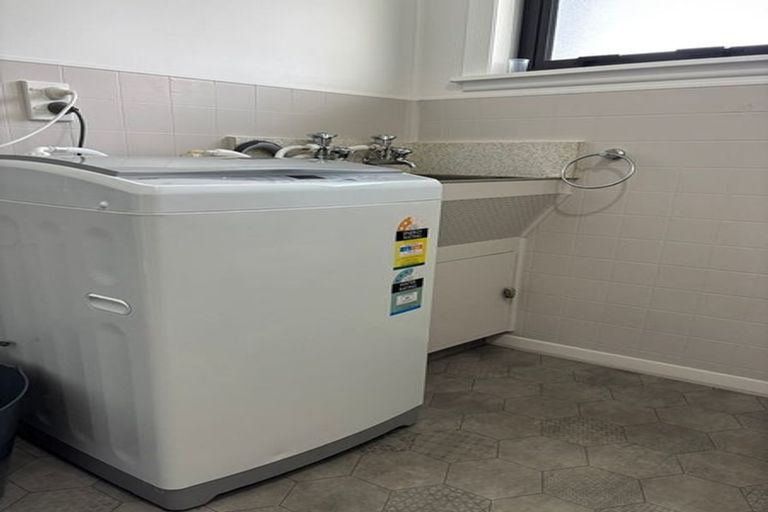 Photo of property in 4/6 Russell Street, Feilding, 4702