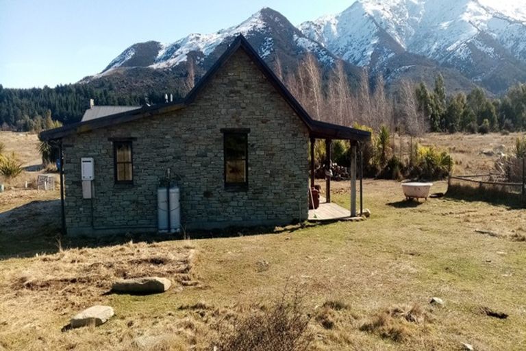 Photo of property in 66 Te Awa Road, Albert Town, Wanaka, 9382
