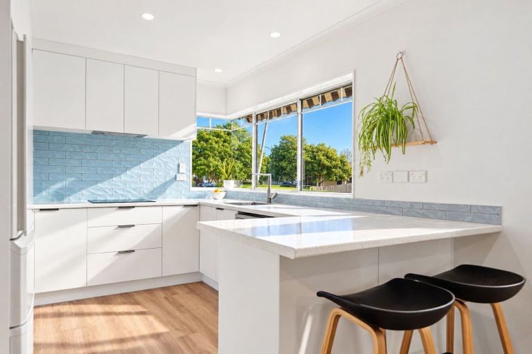 Photo of property in 8 Evergreen Glade, Papamoa Beach, Papamoa, 3118