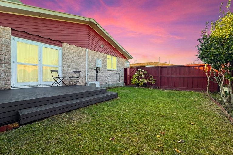 Photo of property in 1/25 Edgeware Road, St Albans, Christchurch, 8014