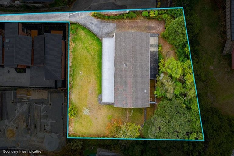 Photo of property in 75 Salamanca Road, Sunnynook, Auckland, 0620