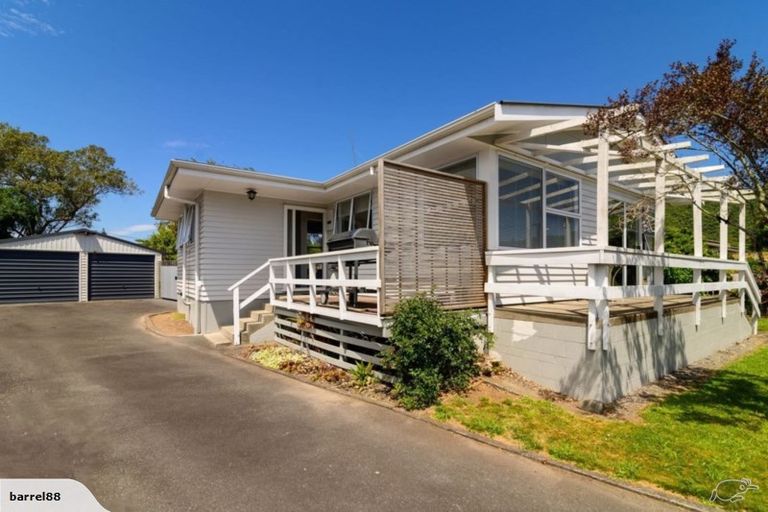 Photo of property in 16 Fenruss Street, Fairy Springs, Rotorua, 3015