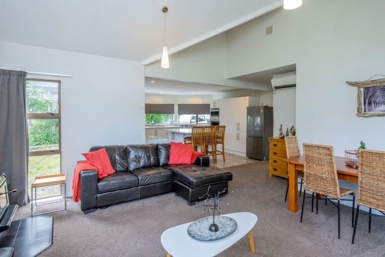 Photo of property in 88a Mazengarb Road, Paraparaumu Beach, Paraparaumu, 5032