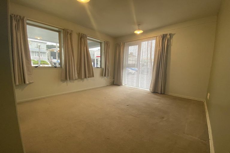 Photo of property in Elizabeth Street Chapel, 4/6 Elizabeth Street, Mount Victoria, Wellington, 6011