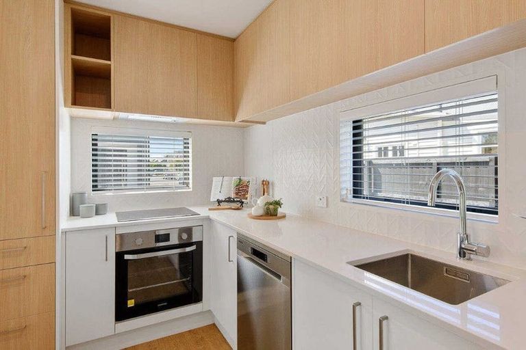 Photo of property in 6/19 Brockworth Place, Riccarton, Christchurch, 8011