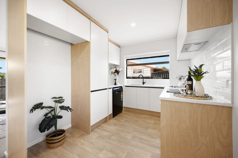 Photo of property in 15c Breckons Avenue, Nawton, Hamilton, 3200