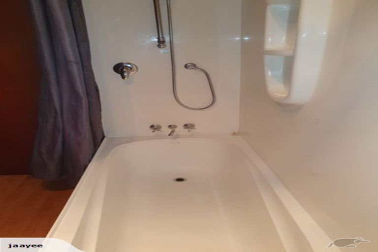 Photo of property in 1/342c Royal Road, Massey, Auckland, 0614