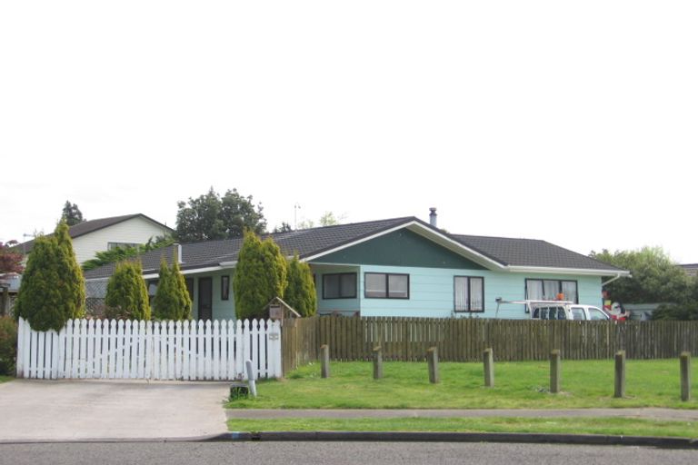 Photo of property in 14 Poutama Place, Tawhero, Whanganui, 4501