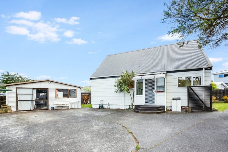 Photo of property in 41 Rata Street, Wainuiomata, Lower Hutt, 5014