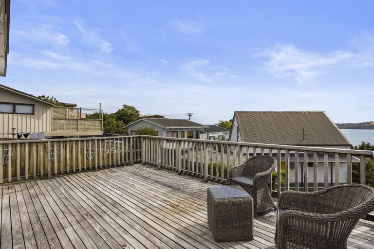 Photo of property in 23 Melandra Road, Stanmore Bay, Whangaparaoa, 0932