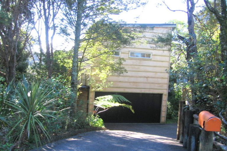 Photo of property in 4 Janet Place, Laingholm, Auckland, 0604